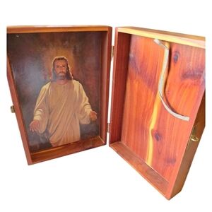 Cedar Wooden Religious Holy Bible Case Box with Jesus Image Picture In Lid Vtg